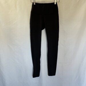 The North Face women's size medium workout athletic leggings hidden pocket black